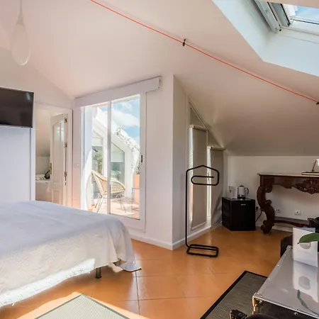Molo 44 Puerto Banus Guest house 4*