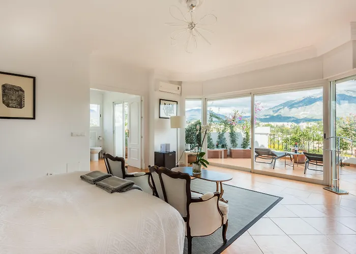 Molo 44 Puerto Banus Marbella