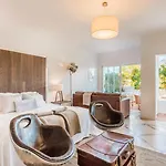 Molo 44 Puerto Banus 4* ماربيا