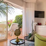 Molo 44 Puerto Banus بيت ضيافة