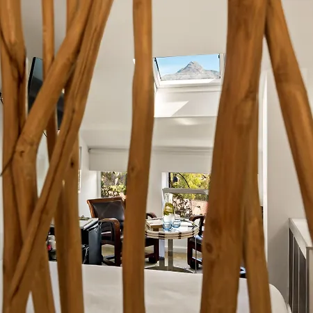 Molo 44 Puerto Banús