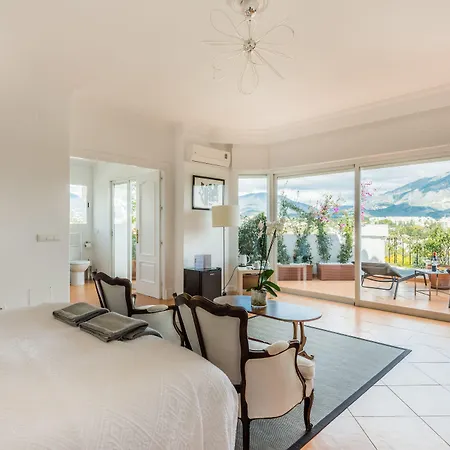 Molo 44 Puerto Banus Marbellac