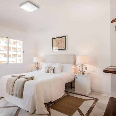 Molo 44 Puerto Banus Guest house