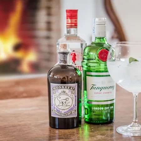 Pensjonat Molo 44 Puerto Banus