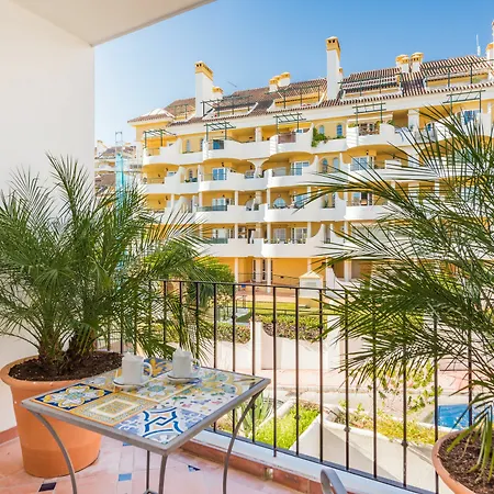 Molo 44 Puerto Banus Pensionat 4*