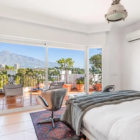Гостевой дом Molo 44 Puerto Banus Марбелья
