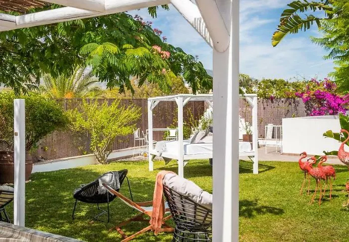 Molo 44 Puerto Banus Konukevi