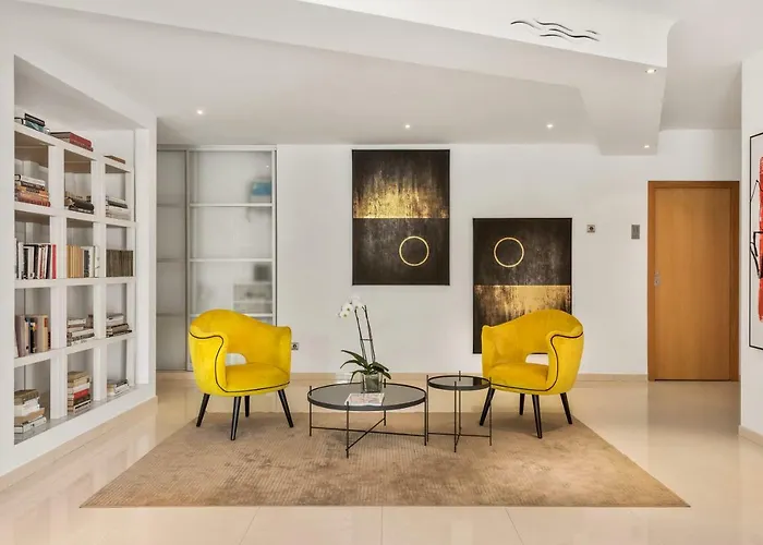 Molo 44 Puerto Banus 4*