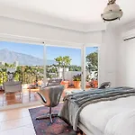 Pensionat Molo 44 Puerto Banus Marbella