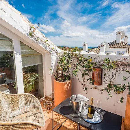 Molo 44 Puerto Banús