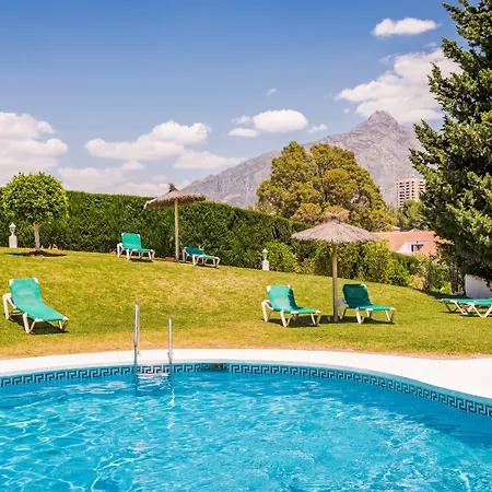 Molo 44 Puerto Banús 4* Marbella