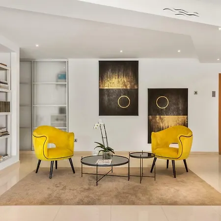 Molo 44 Puerto Banús 4*