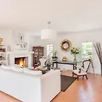 Molo 44 Puerto Banus 4*