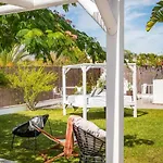 Molo 44 Puerto Banus ゲストハウス