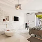 ゲストハウス Molo 44 Puerto Banus