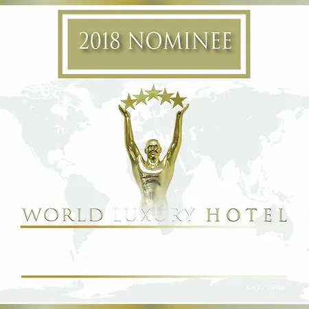 モロ 44 スイーツ プエルト バヌース 4*