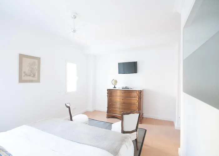 Molo 44 Puerto Banus ゲストハウス マルベーリャ